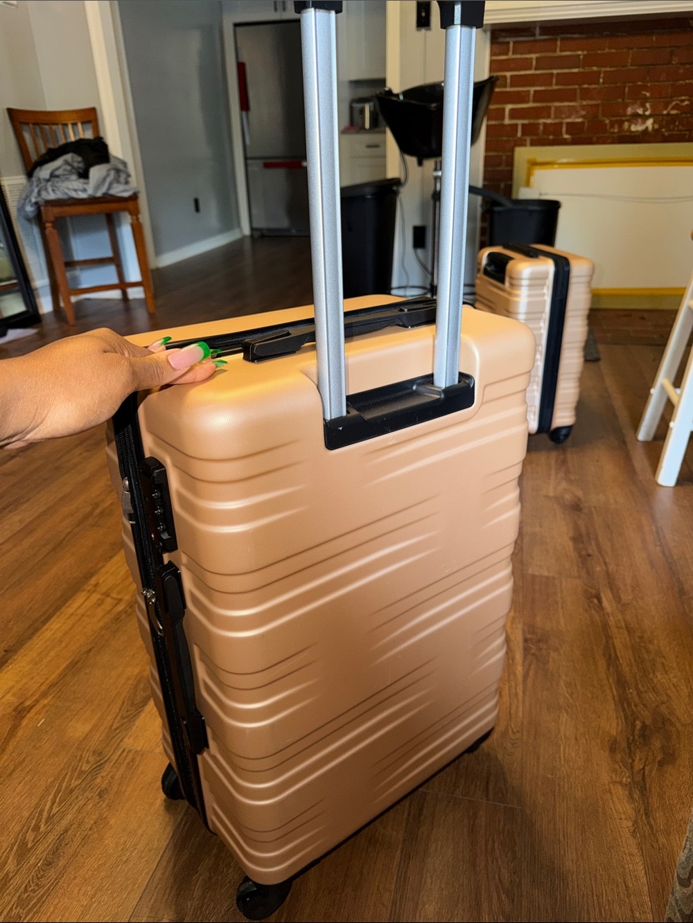 Merax Luggage 24” Carry On Luggage Airline Approved - Picture 3 of 6